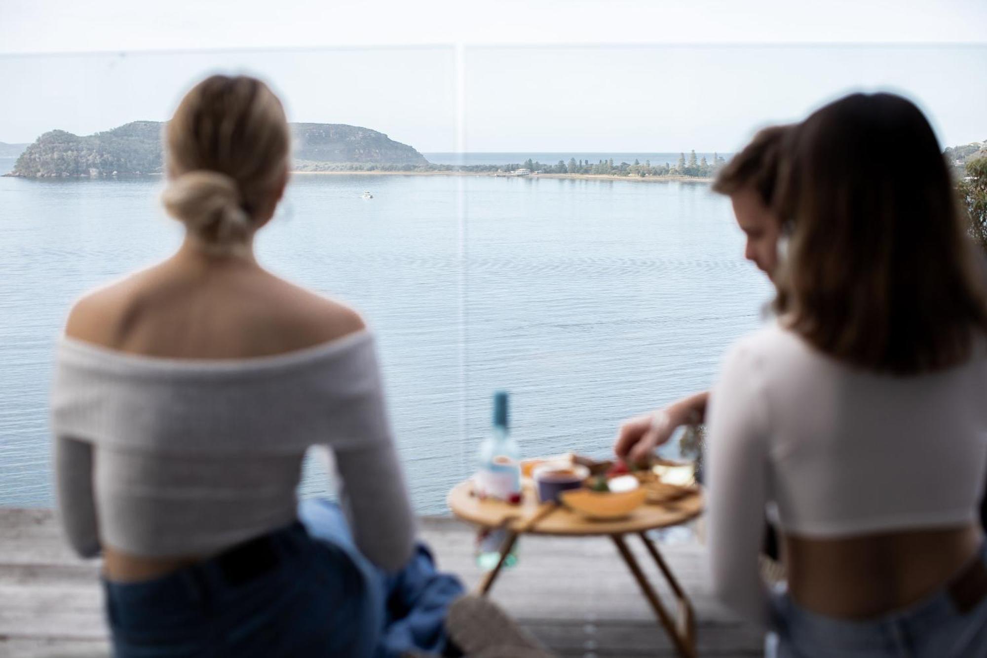 Cape Mackerel Cabin With Magic Palm Beach & Pittwater Views Villa Great Mackerel Beach Eksteriør billede